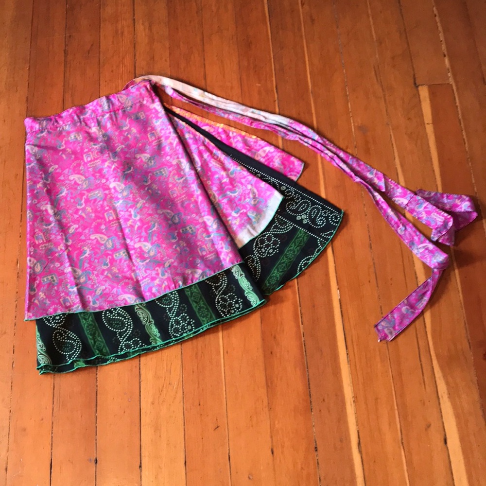 *3/$20!* REVERSIBLE Silk Wrap green/magenta XS-XXL